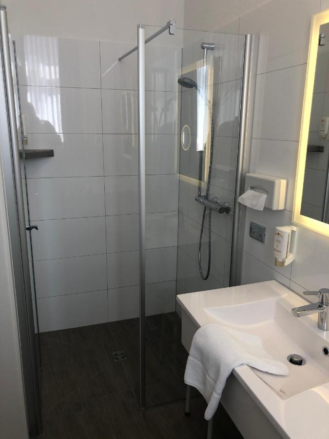 וורנדורף Hotel Johann מראה חיצוני תמונה
